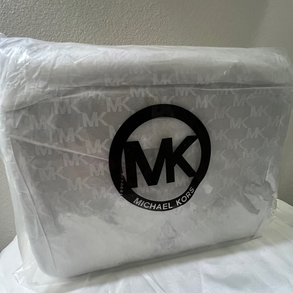 Michael Kors SET 🩶 - Picture 7 of 10